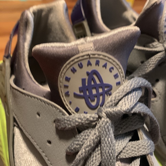 Air Huarache Nike sneakers- men’s size 12 - Picture 3 of 8